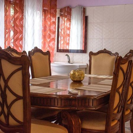 Afranasa Inn Тема Экстерьер фото