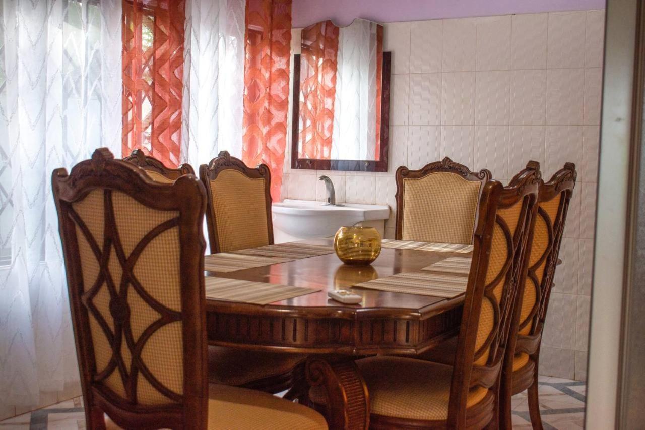 Afranasa Inn Тема Экстерьер фото